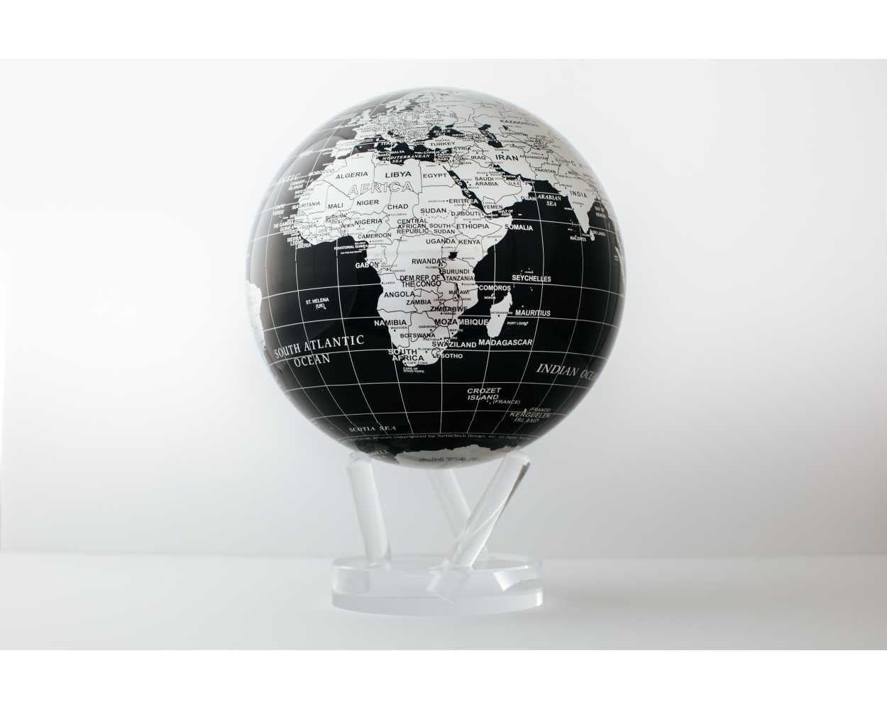 BLACK AND SILVER GLOBE 8.5